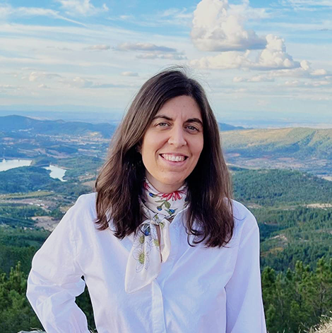 pessoa com paisagem no fundo